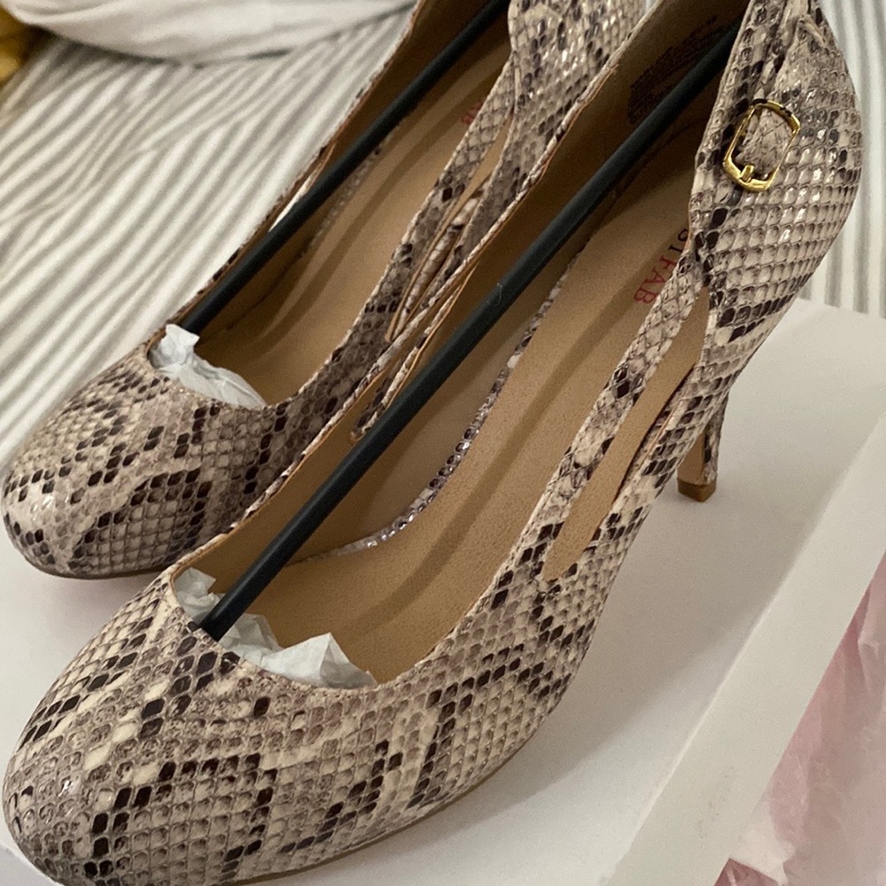 SNAKE HEELS